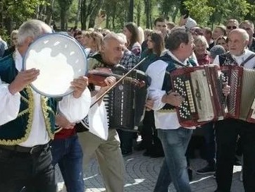 Мариуполь — город дружбы: краеведческий музей собирает историю международных связей.