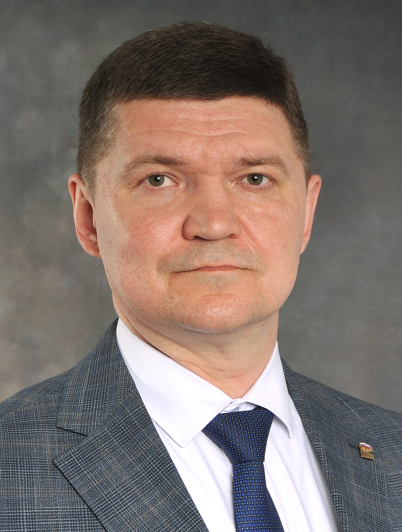 Сенин Юрий Анатольевич.